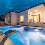 Casa L