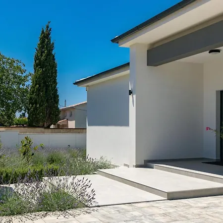 Vila Casa L *